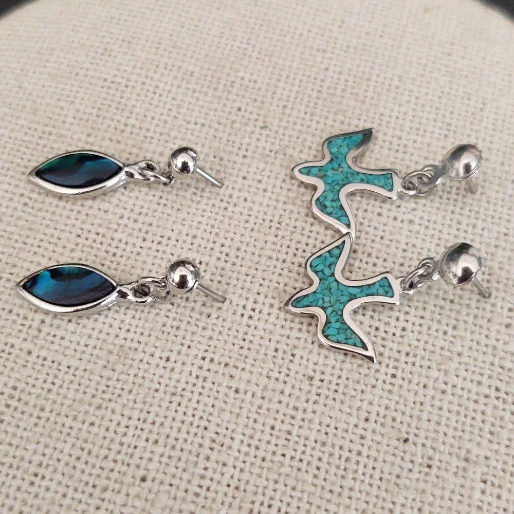 2 pairs of small silver and blue dangle earrings